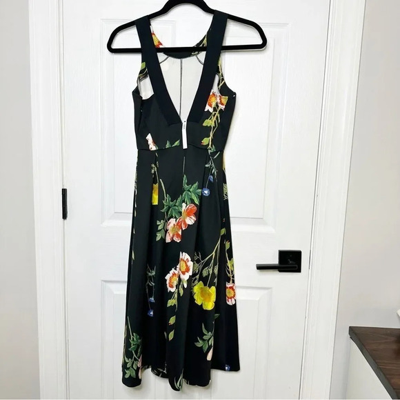 ASOS Sleeveless Black Floral Scuba Skater Dress Low Back Midi Dress UK6 US2 - Picture 8 of 8